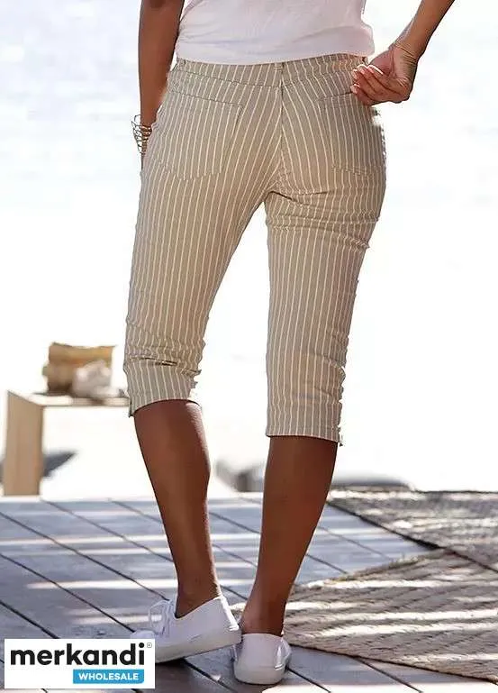 020107 Pantalón Lascana de rayas 3/4 para mujer. Un modelo. Colores: rosa y beige con rayas blancas