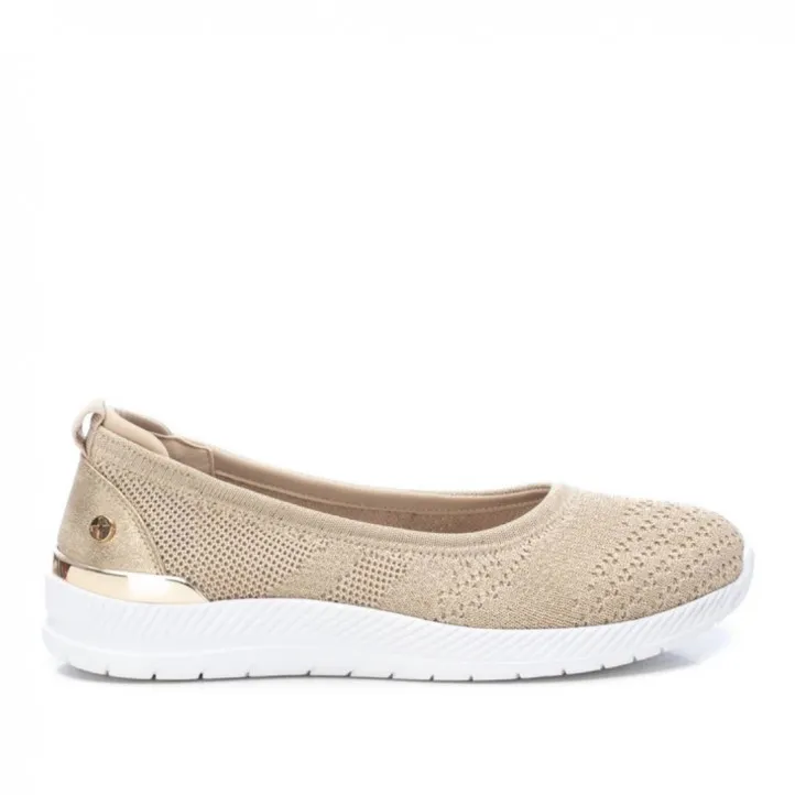 Bailarinas Xti beige con detalles metalizados y suela deportiva