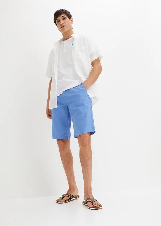 Bermuda estilo chino con lino, cordón y corte regular azul cielo