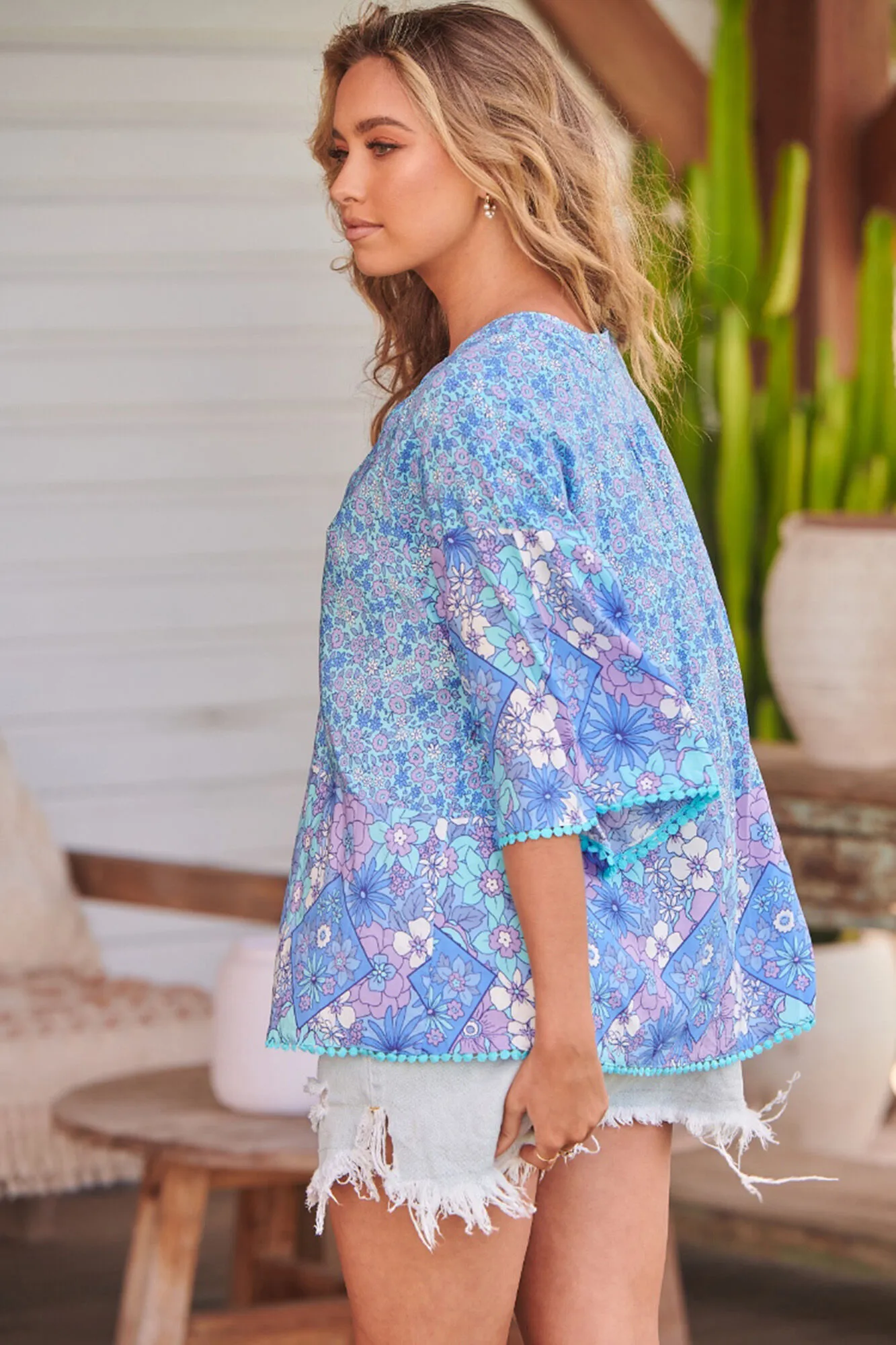 Blusa con escote en V