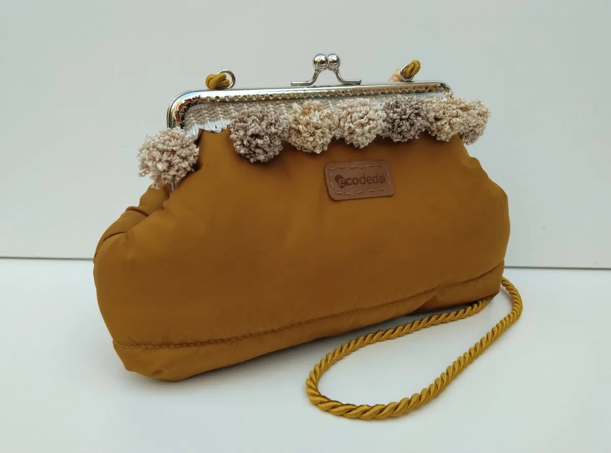 Bolso dorado