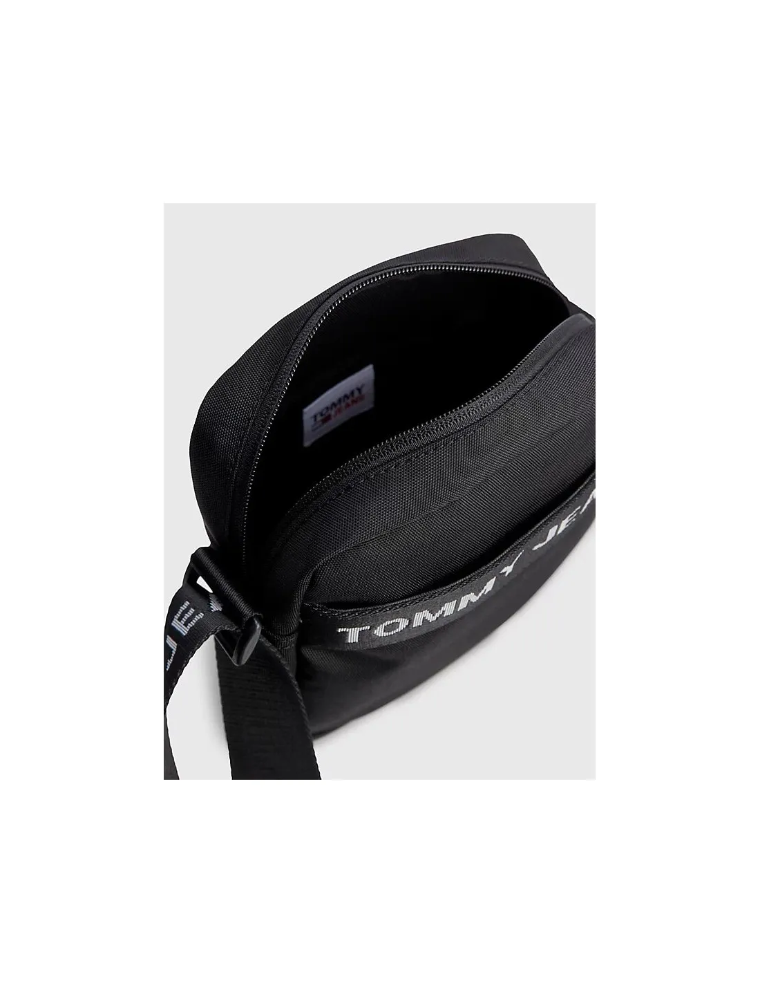 Bolso reporter reciclado cuadrado essential de Tommy Jeans