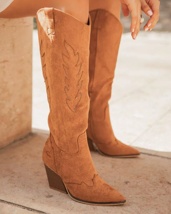 BOTAS DE MUJER ESTILO SANTIAG CON TACóN CAMEL  ISADORA