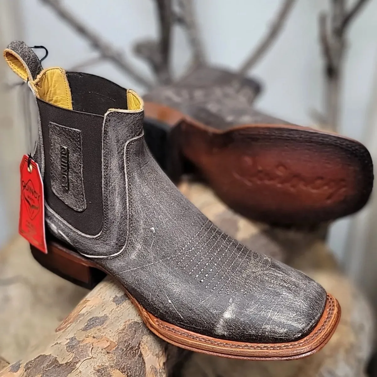 Botin Charro Quincy con Punta Cuadrada Color Cafe Claro Q82BL5259