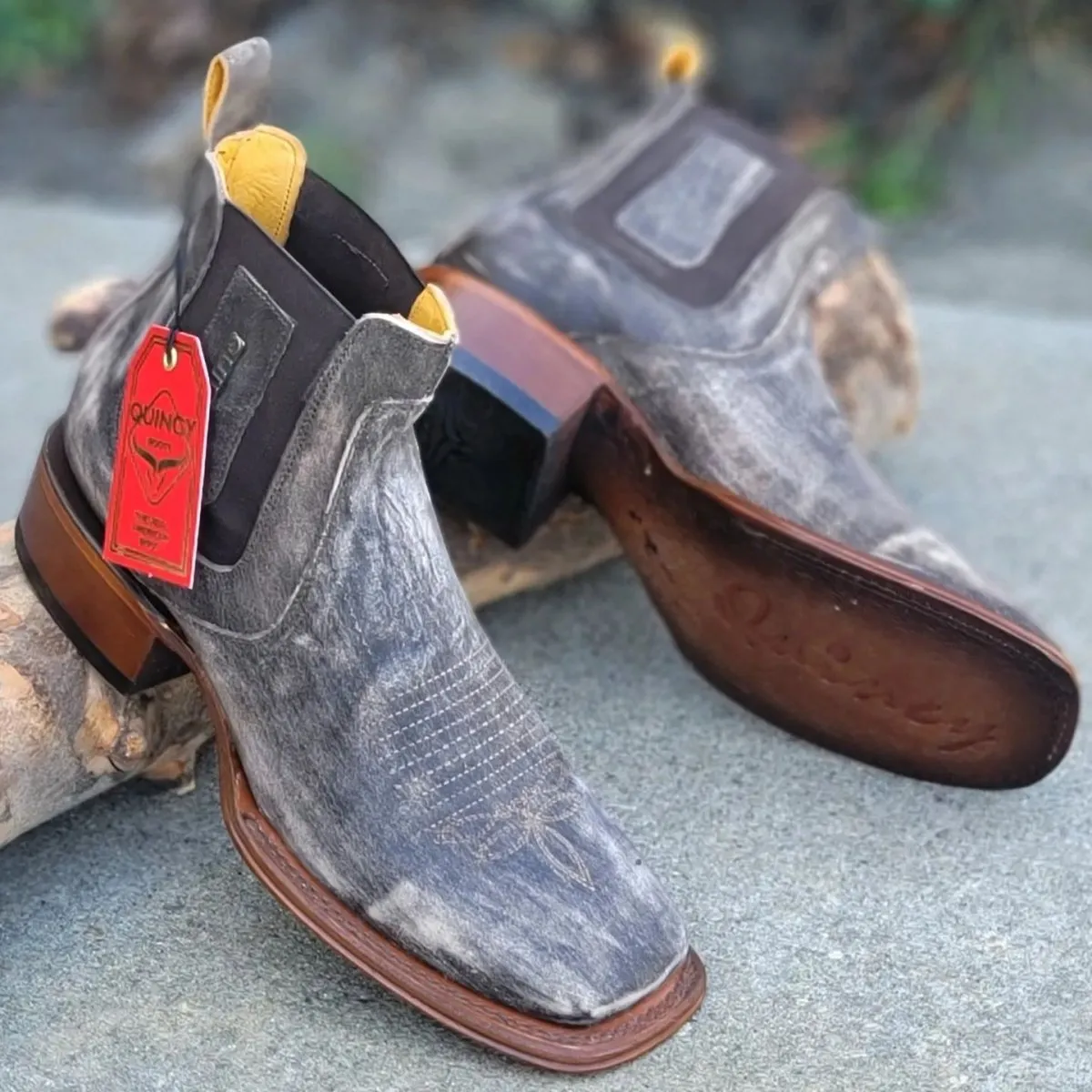Botin Charro Quincy con Punta Cuadrada Color Cafe Claro Q82BL5259
