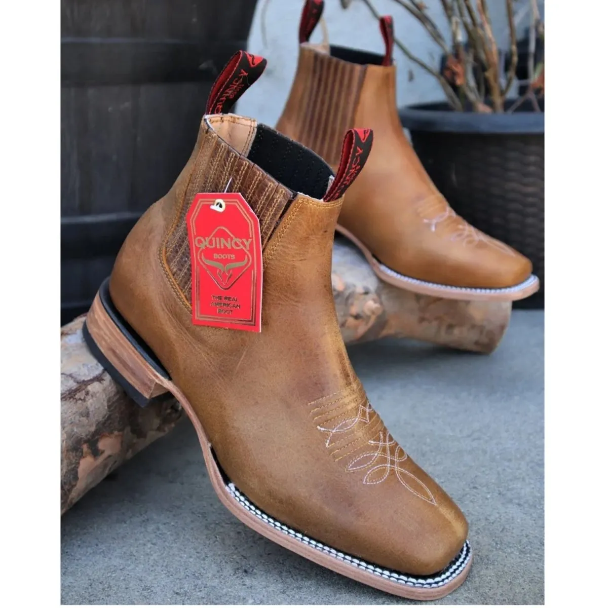 Botin Charro Quincy de Cuero con Punta Cuadrada Color Miel Q82BP5451