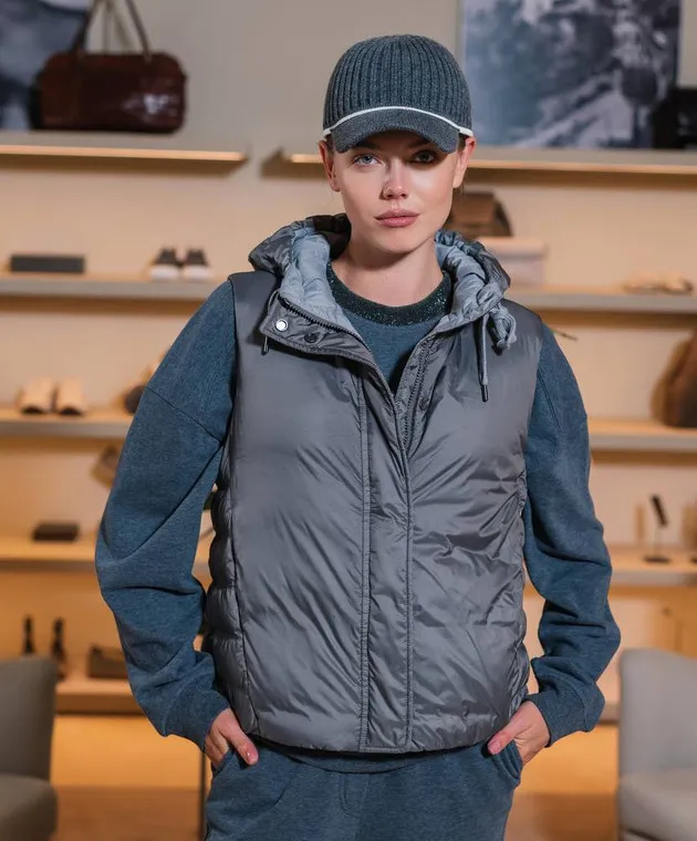 Brunello Cucinelli Gray wool and cashmere cap with monil chain