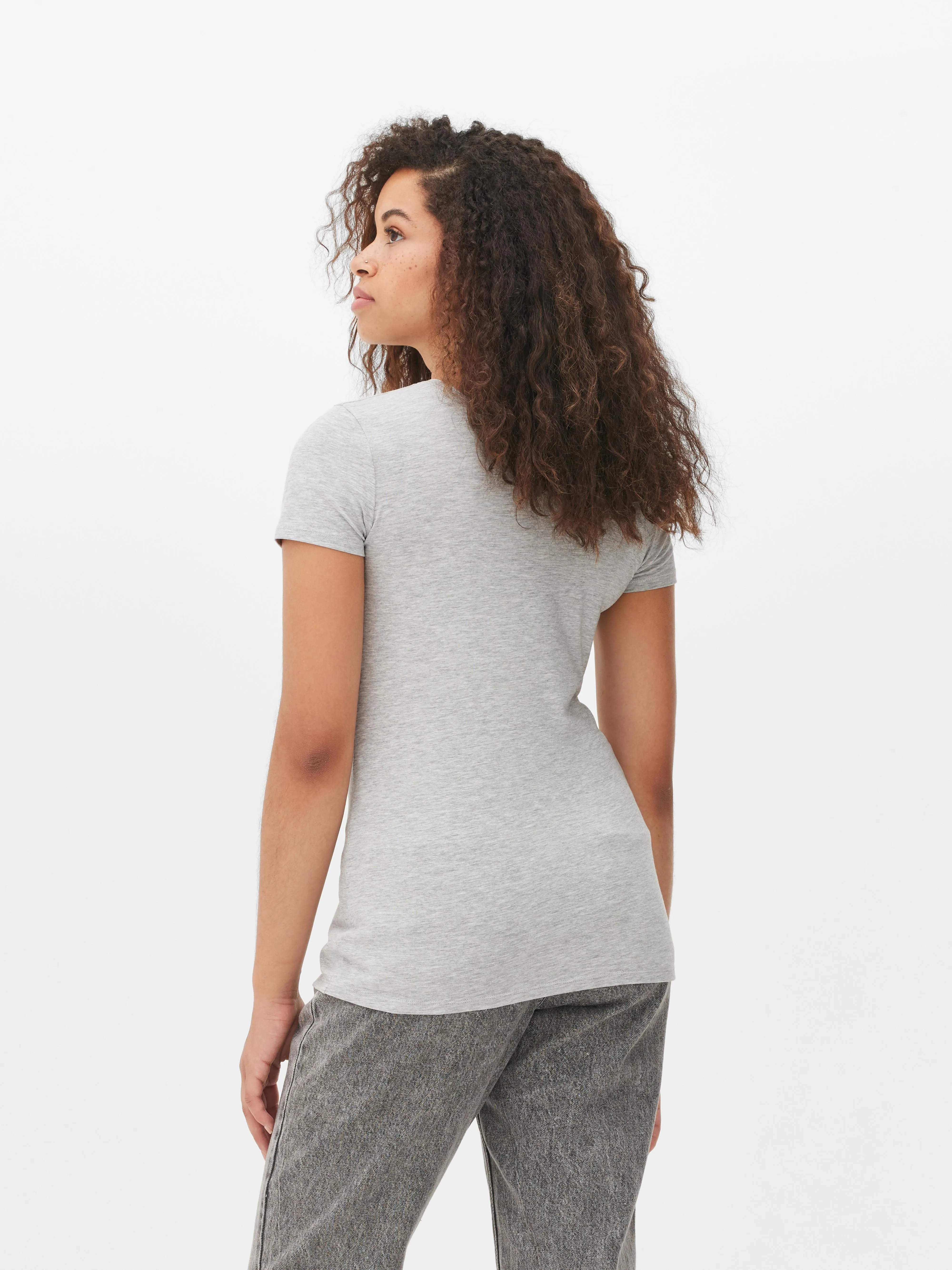 Camiseta elástica con cuello redondo