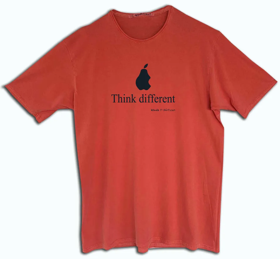 Camiseta Think different