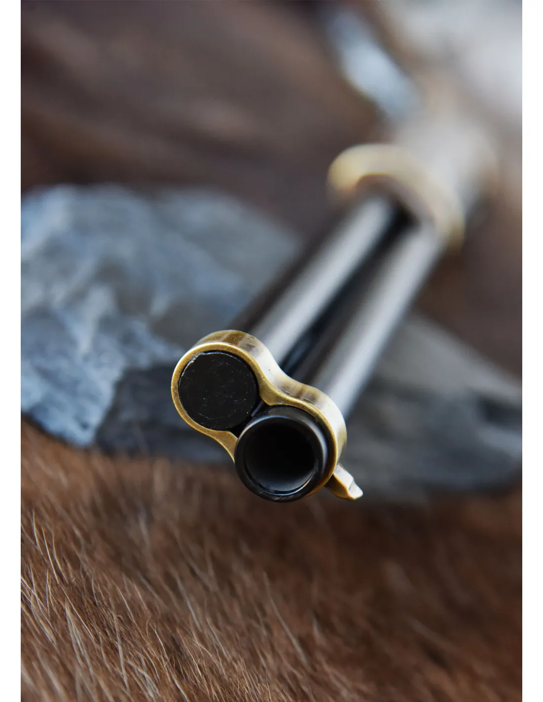 Carabina Winchester Model 1892, acabado latón