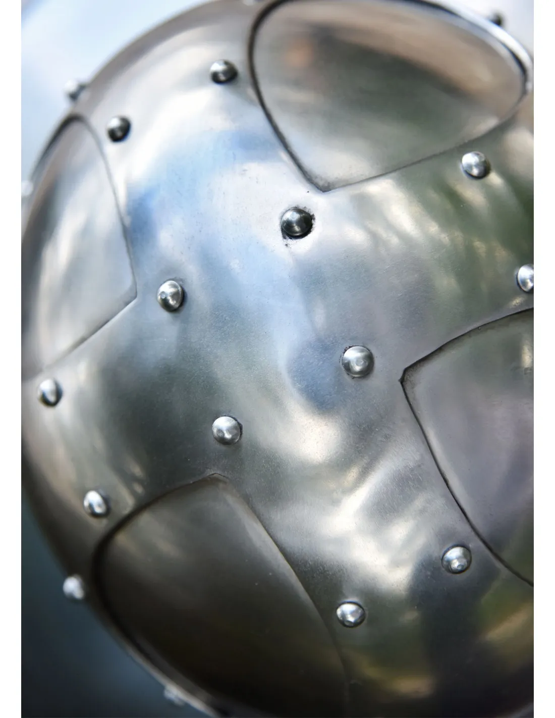Casco Kettle con protección para orejas y mejillas, siglo XV