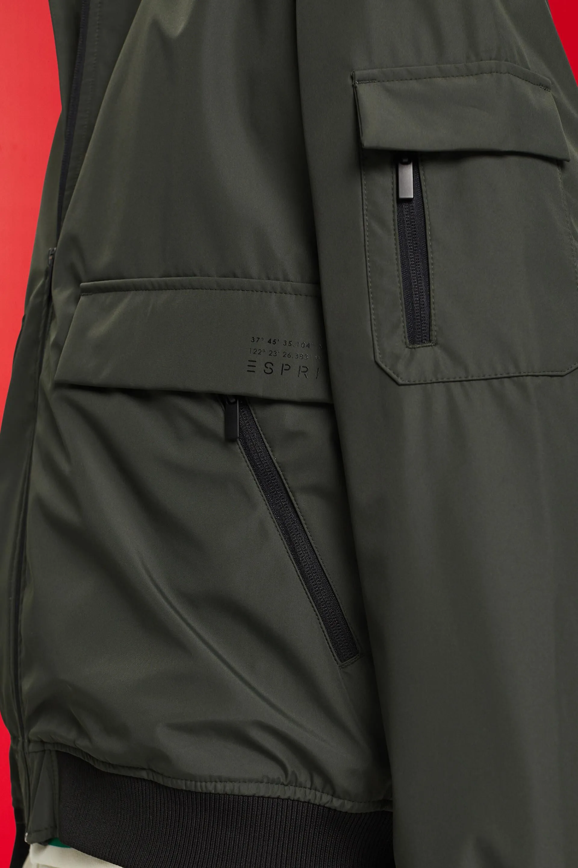 Cazadora estilo bomber