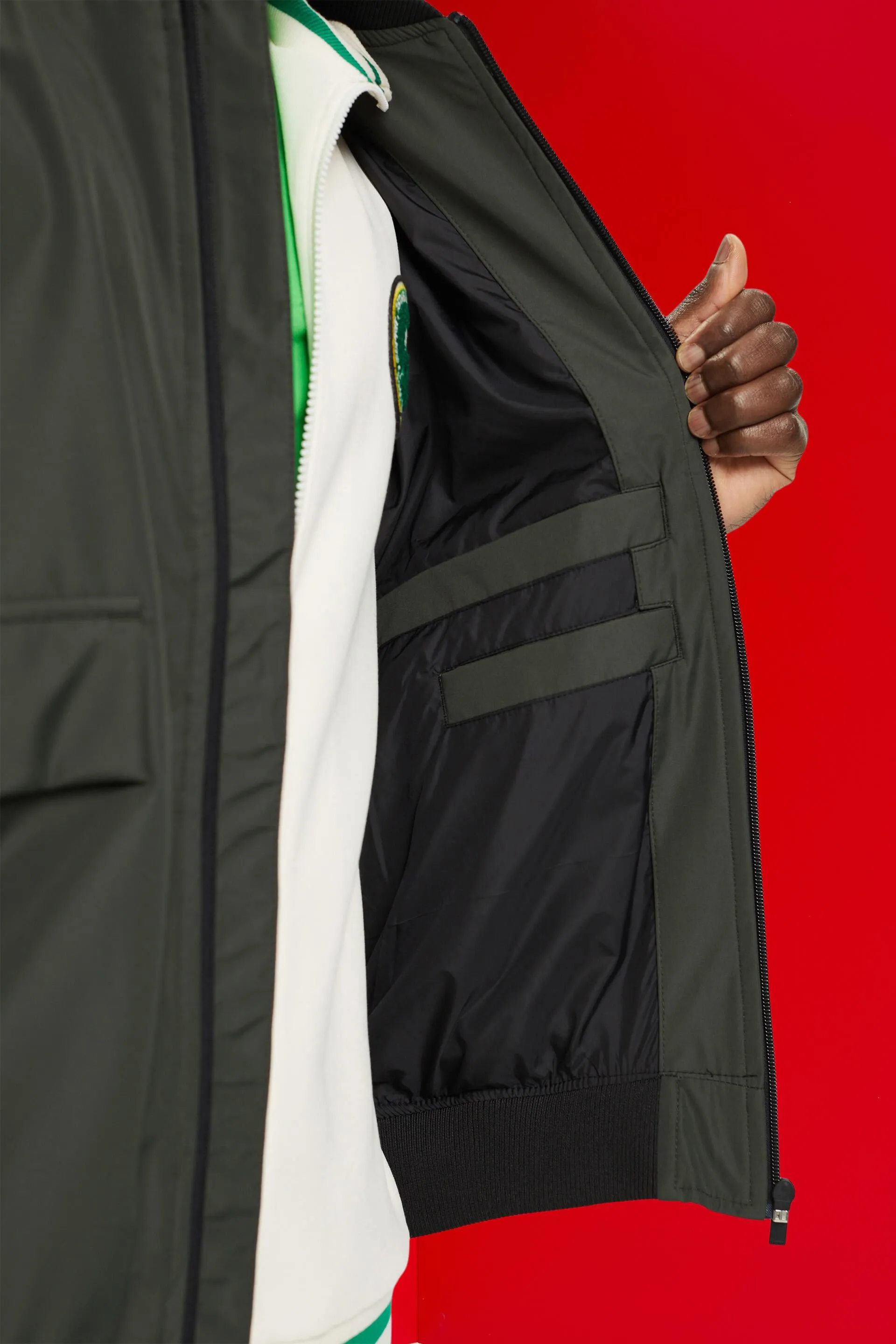 Cazadora estilo bomber