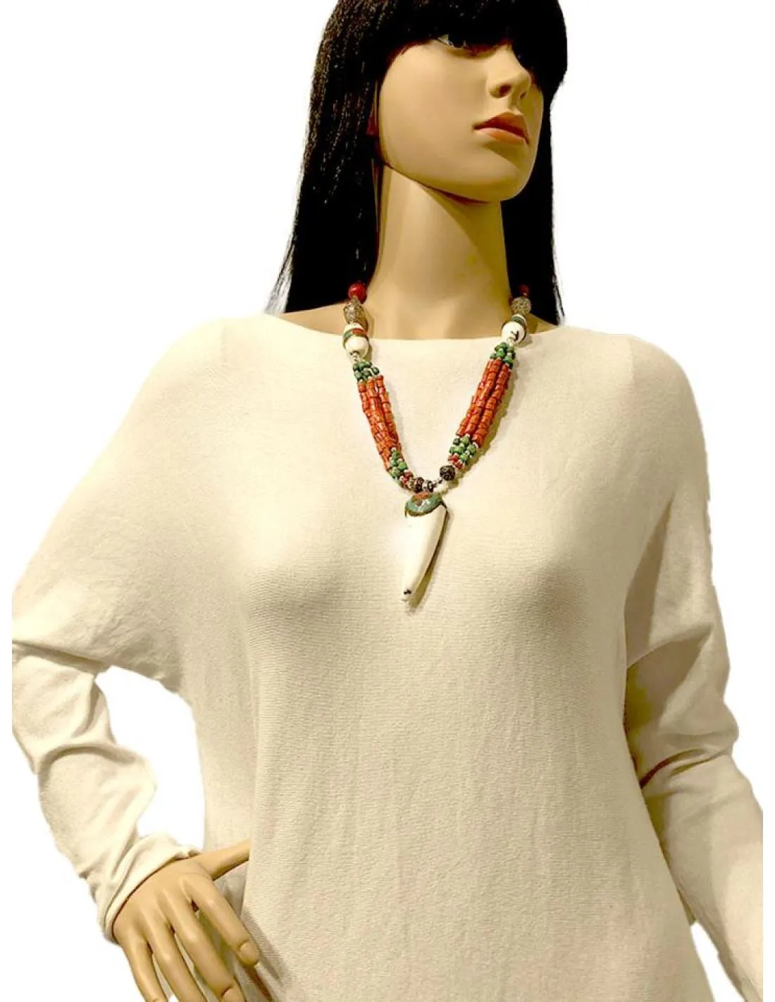 COLLARES TIBETANOS CON COLMILLO DE HUESO Y PIEDRAS CORAL Y TURQUESA