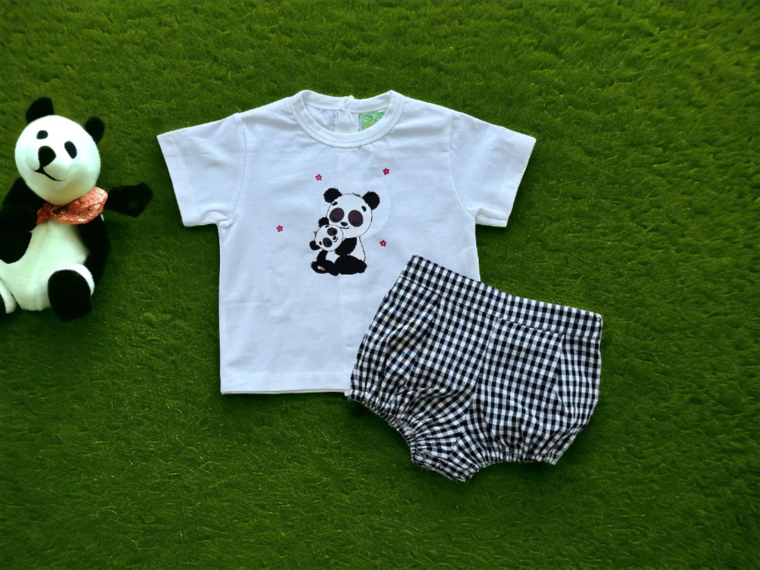 Conjunto para niño panda de Pio Pio