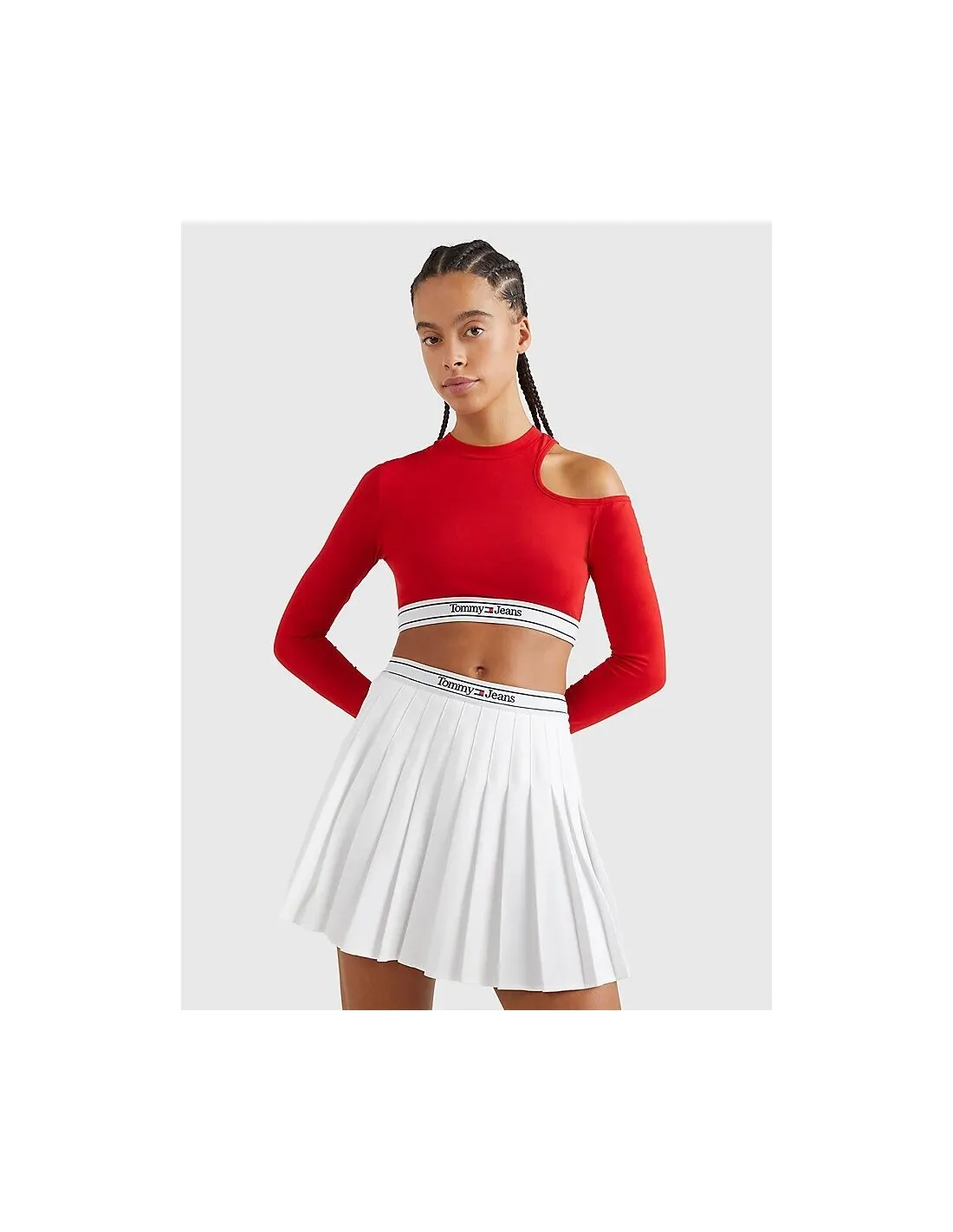 Crop top de manga larga con detalle cut out de Tommy Jeans
