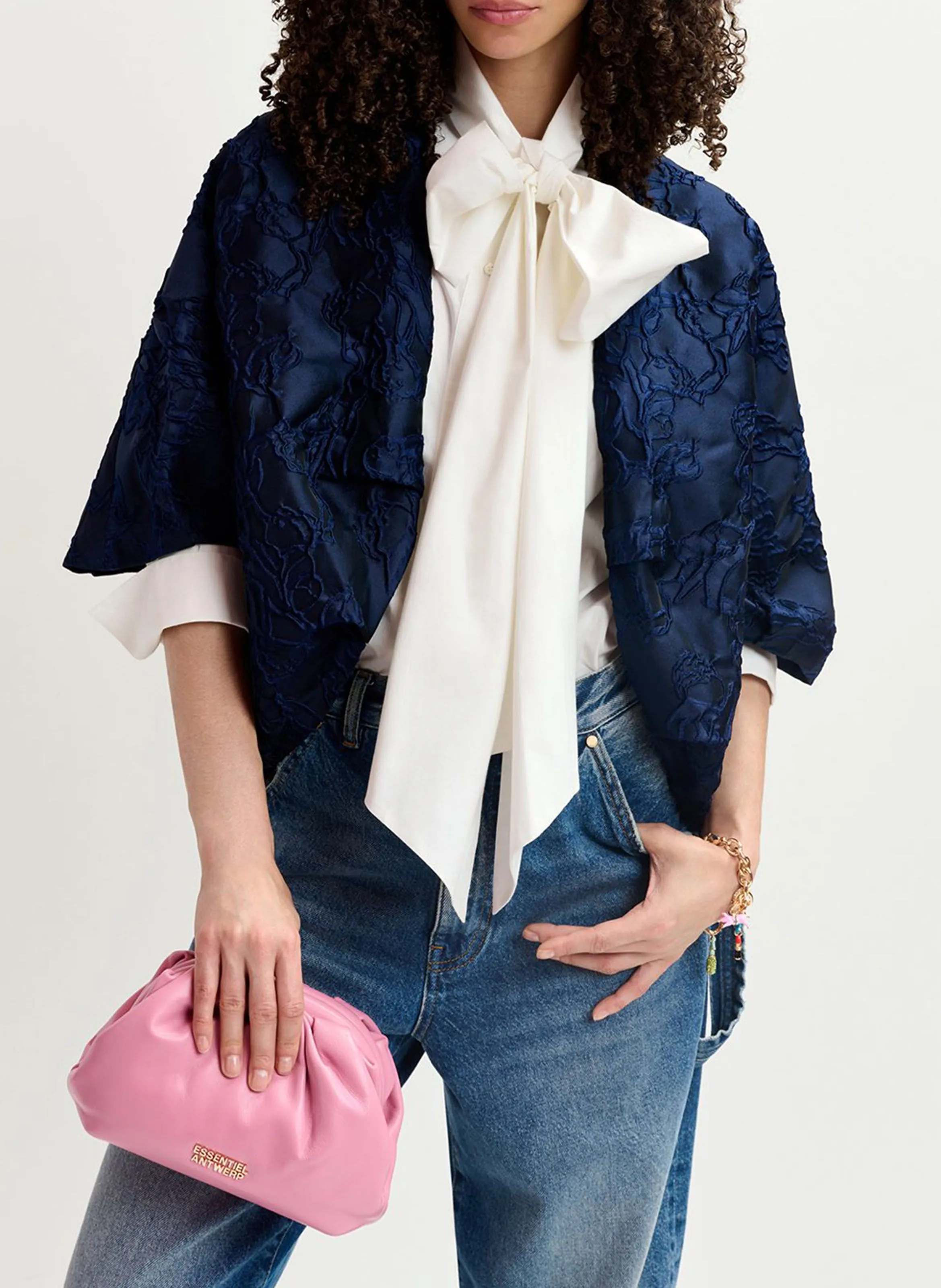 GENUINE  CHAQUETA AMPLIA CUELLO REDONDO EN JACQUARD ESTAMPADO EN AZUL