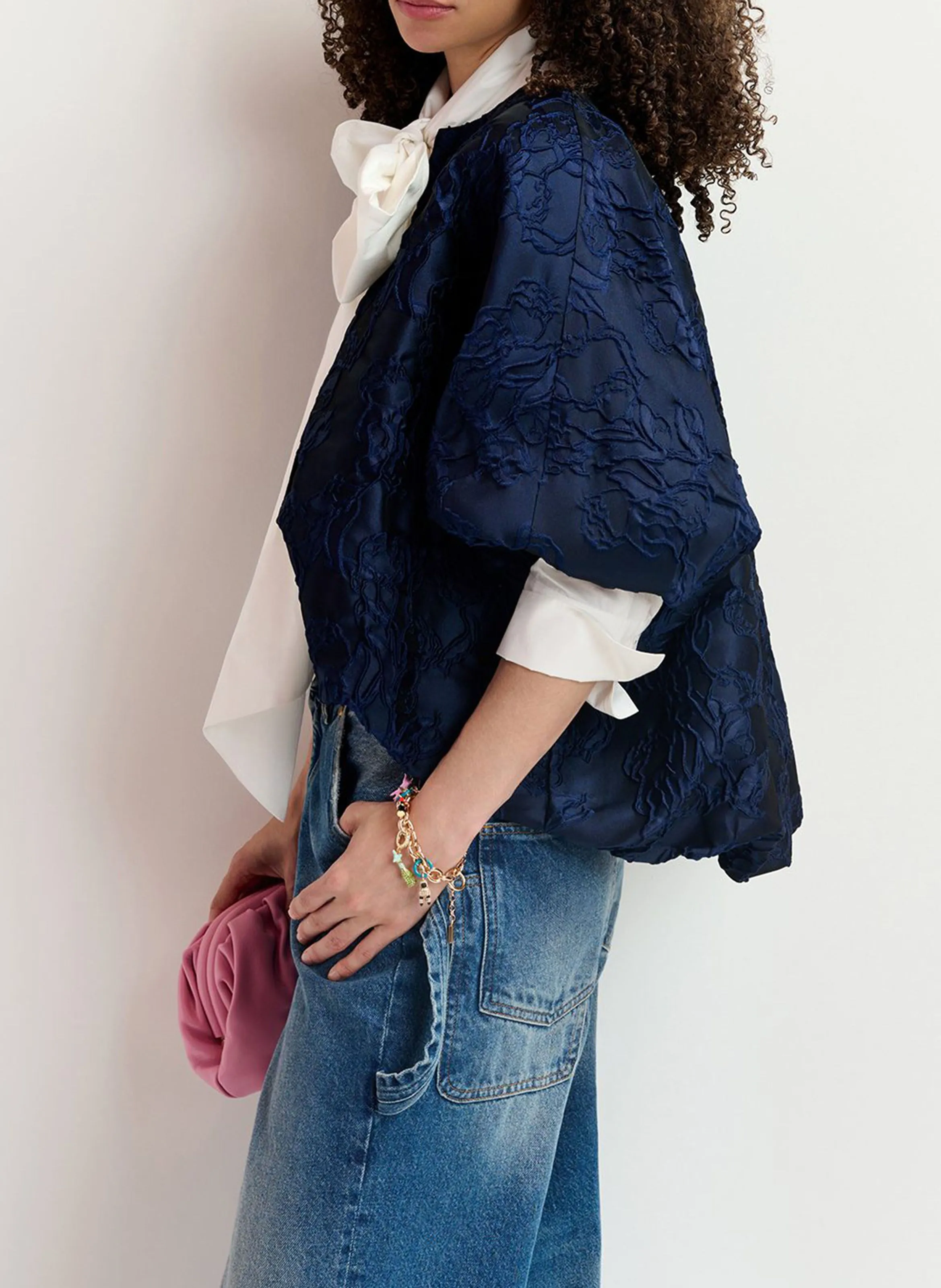 GENUINE  CHAQUETA AMPLIA CUELLO REDONDO EN JACQUARD ESTAMPADO EN AZUL