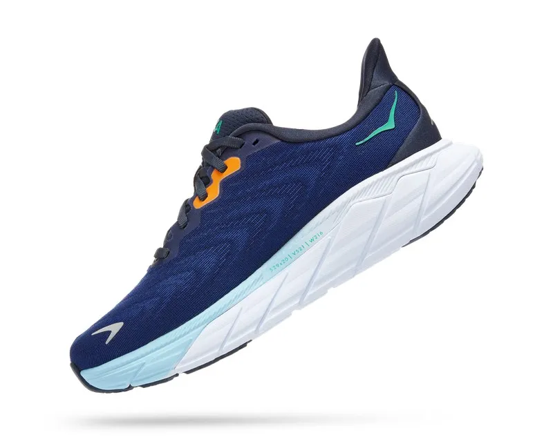 HOKA W ARAHI 6 outer space / bellwether blue