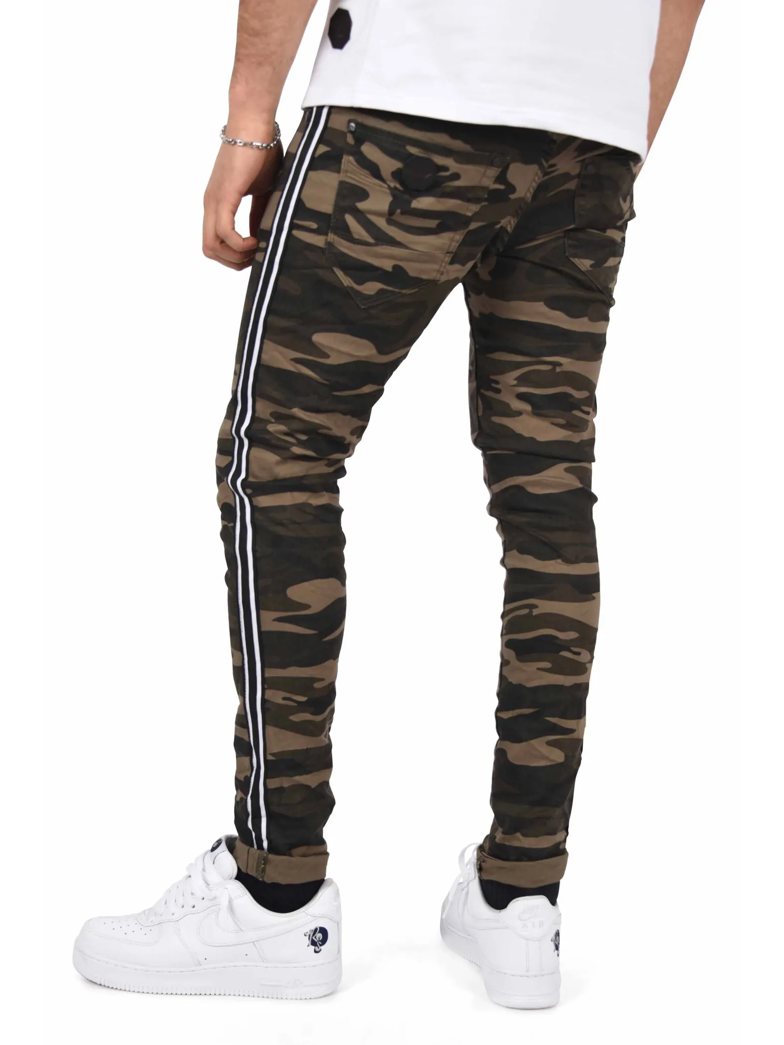 Jeans pitillo con rayas bicolores