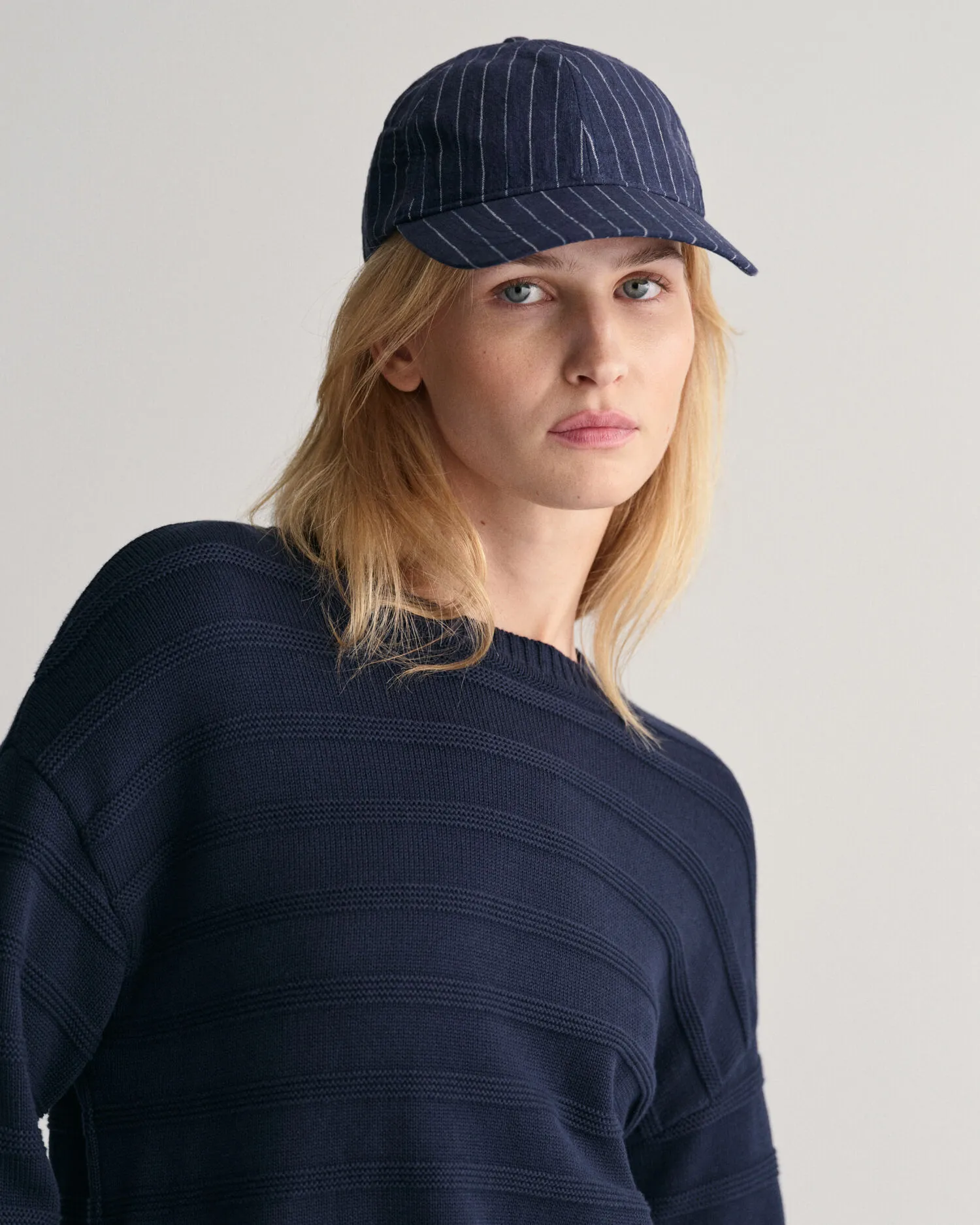 Jersey de algodón a rayas con cuello redondo Tonal