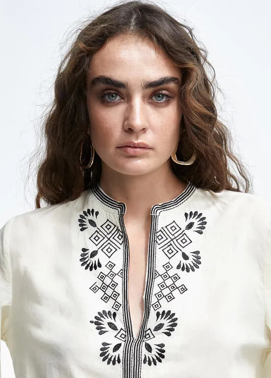 Kurta corta ml bordada CRUDO Lola Casademunt