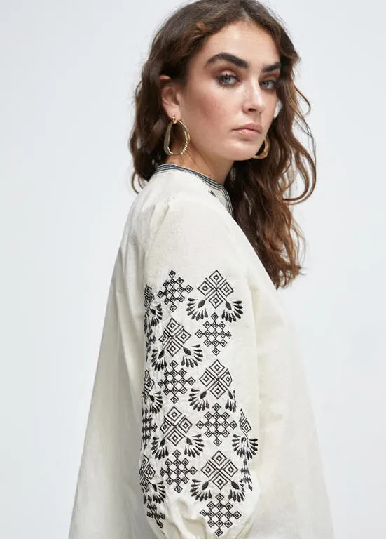 Kurta corta ml bordada CRUDO Lola Casademunt