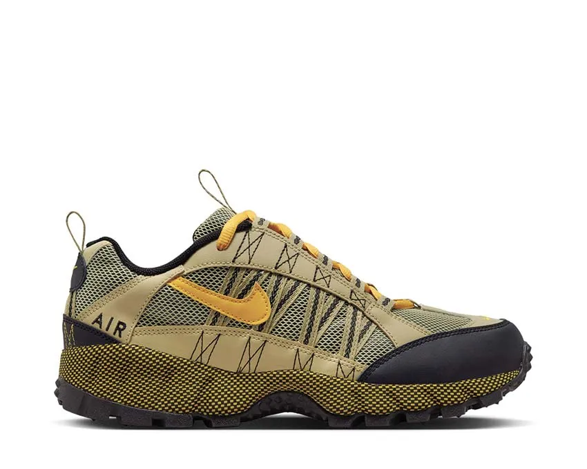 Nike Air Humara QS