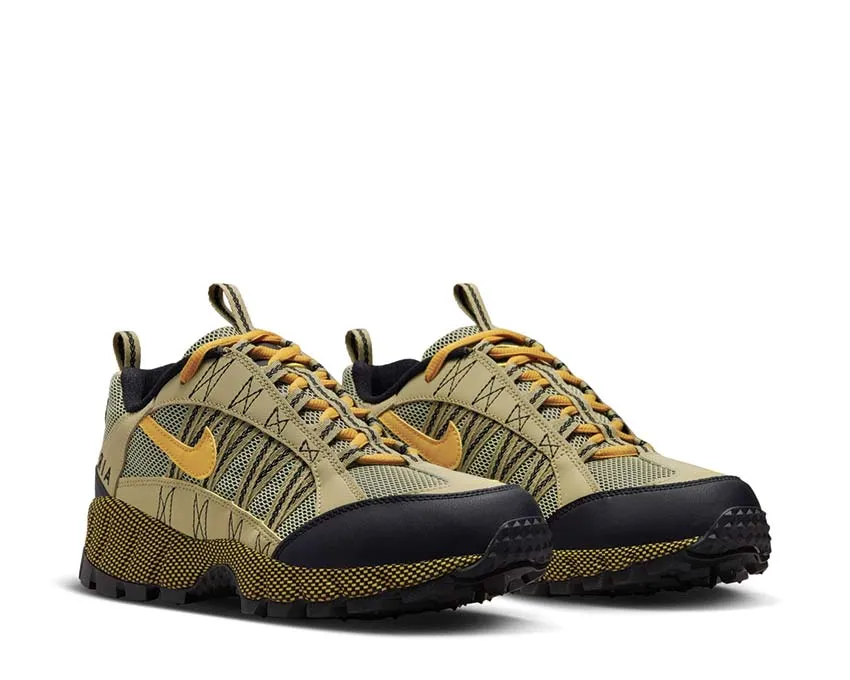 Nike Air Humara QS