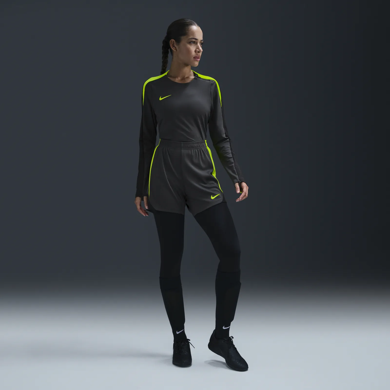 NIKE DRIFIT STRIKE LONG SLEEVE TSHIRT