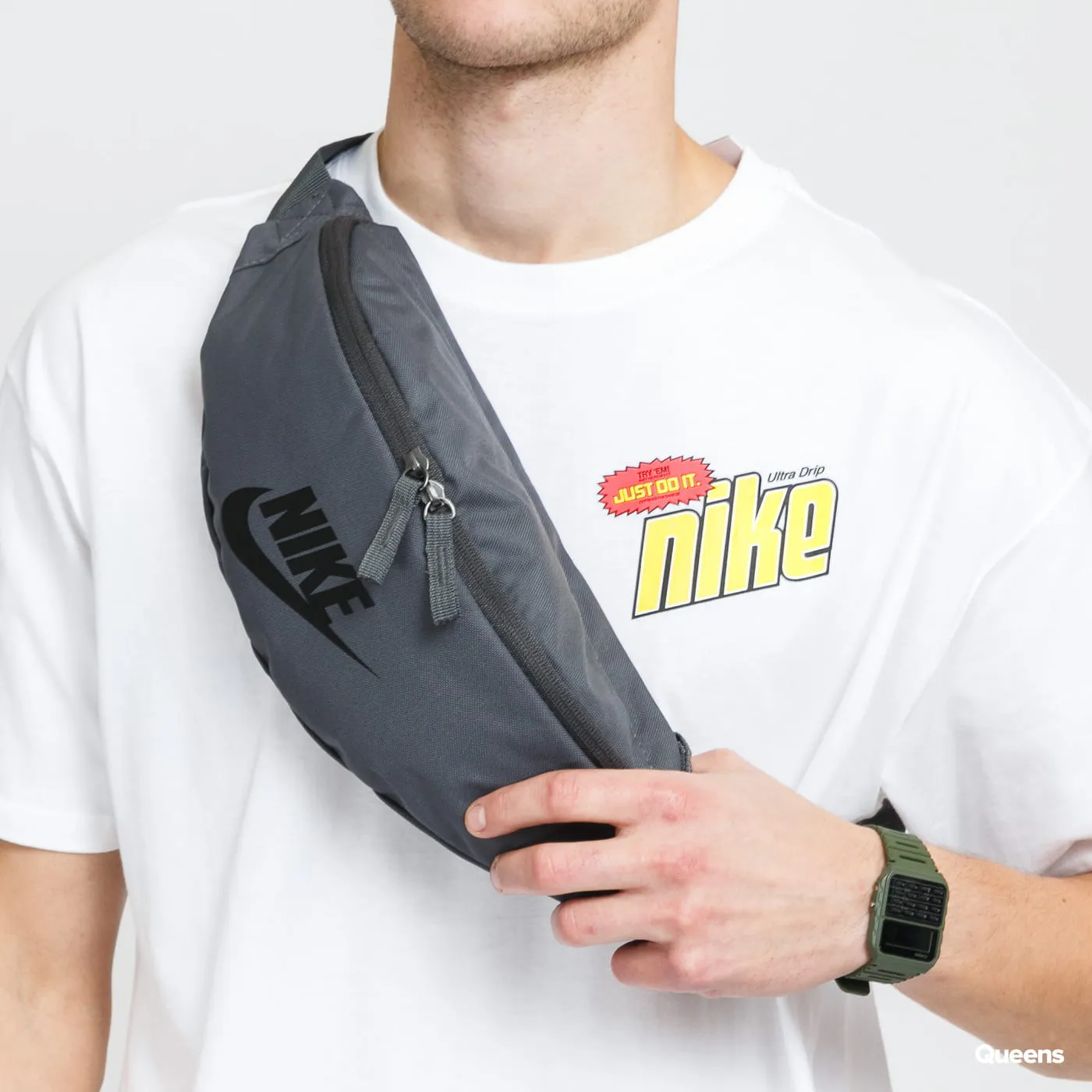 Nike Heritage Waistpack