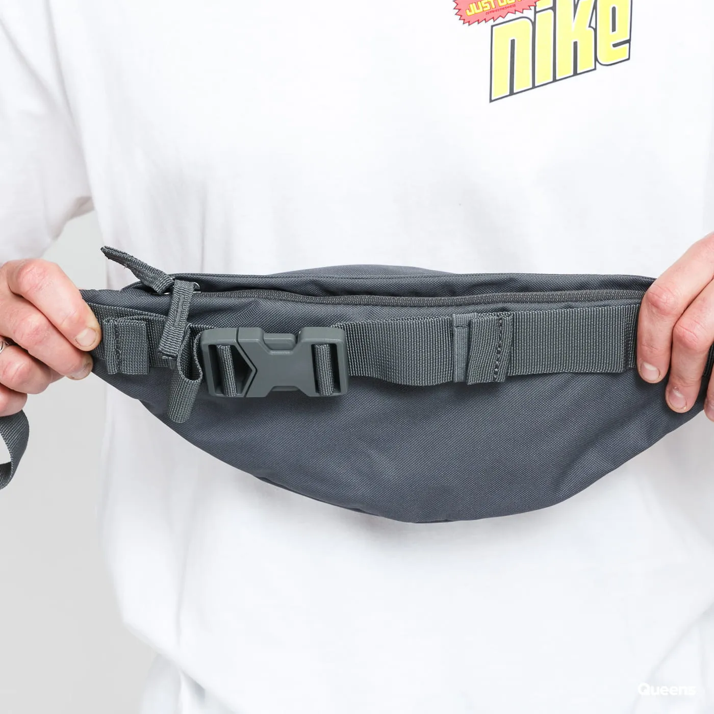 Nike Heritage Waistpack