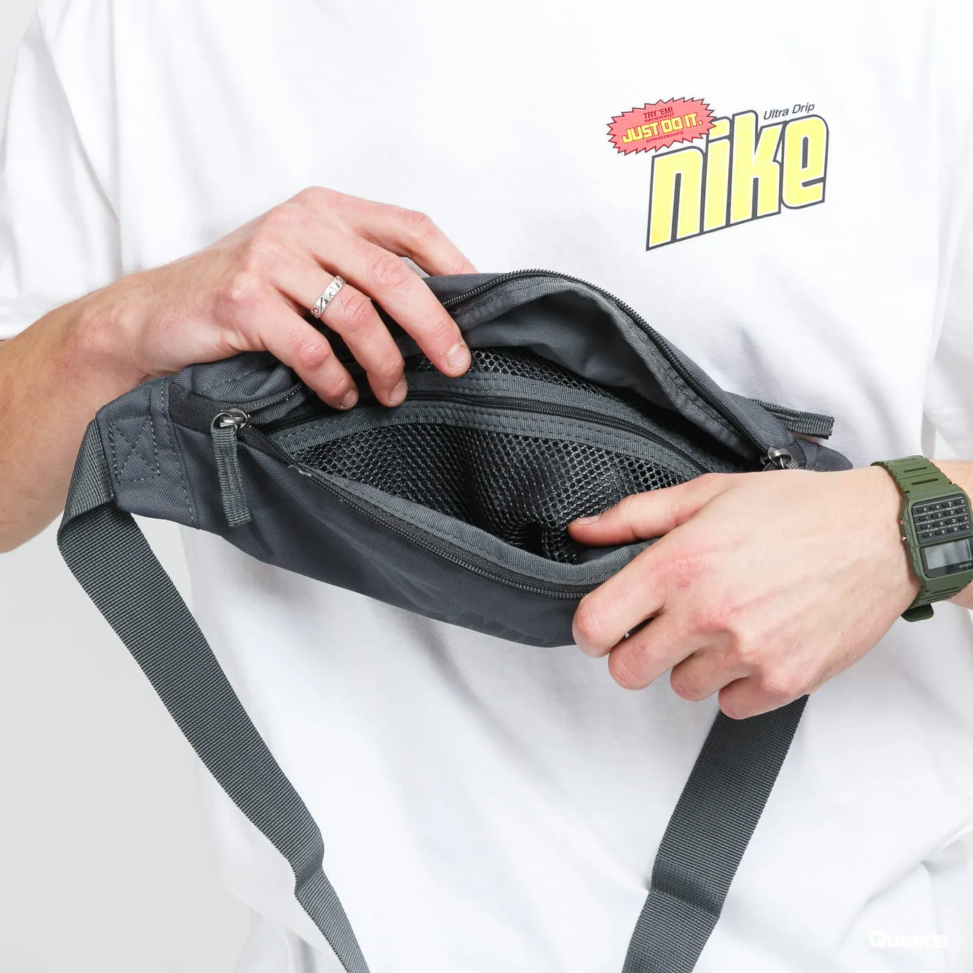 Nike Heritage Waistpack