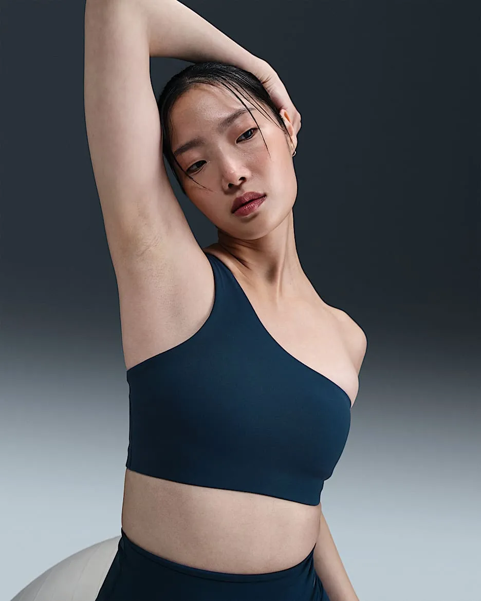 Nike Zenvy Asymmetrical