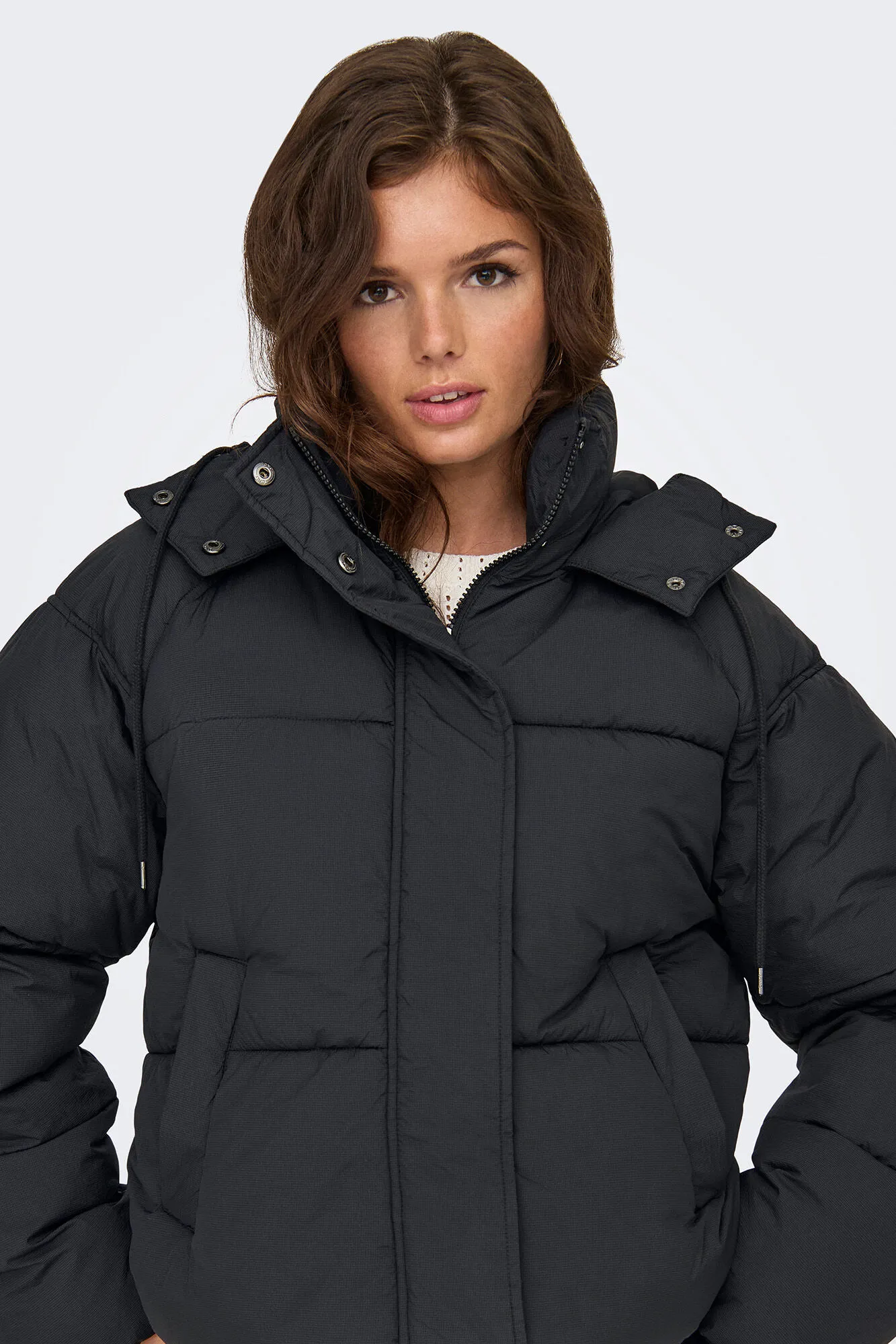 Only Chaqueta acolchada con capucha