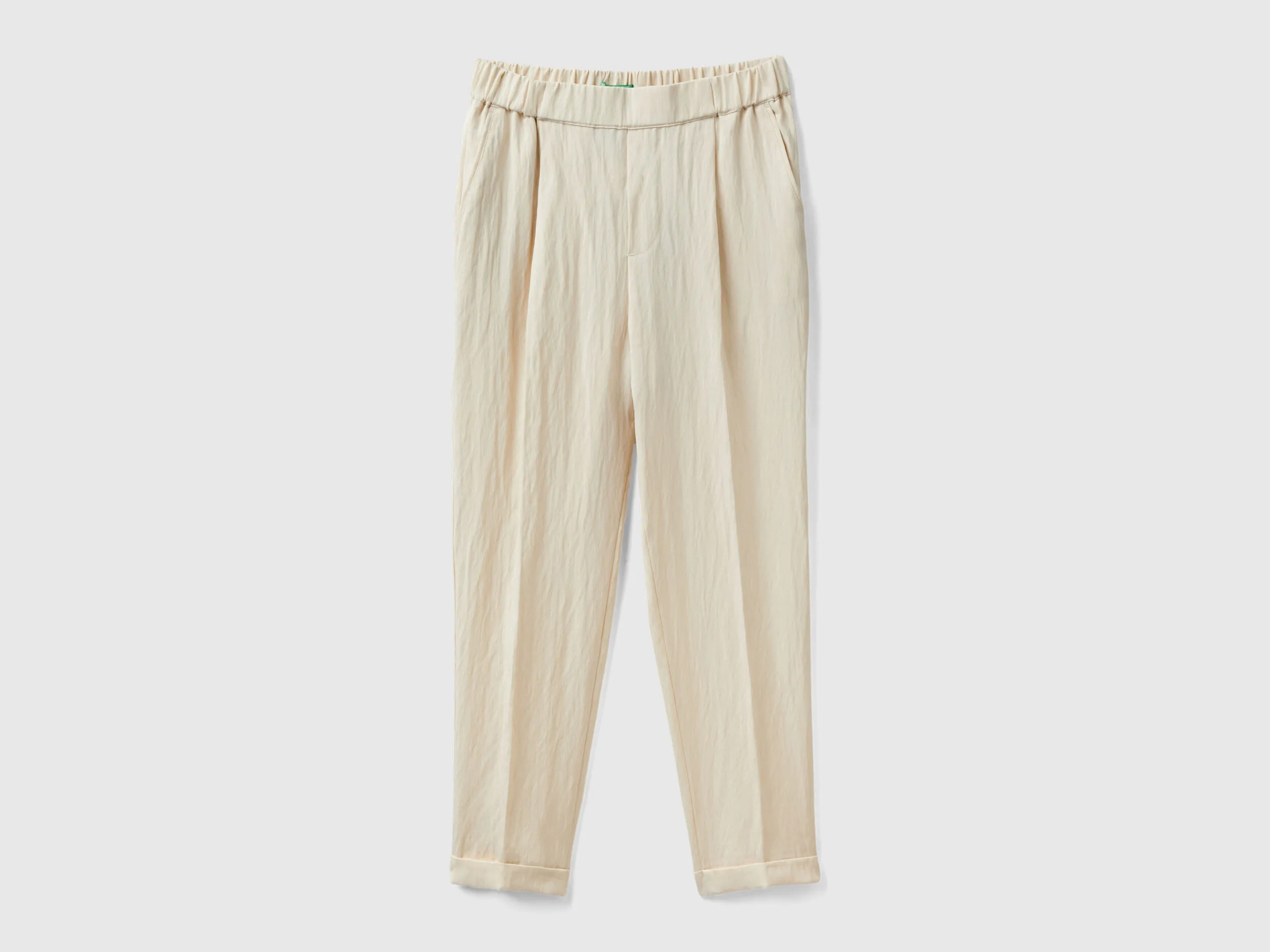 Pantalón con vuelta en mezcla de viscosa sostenible