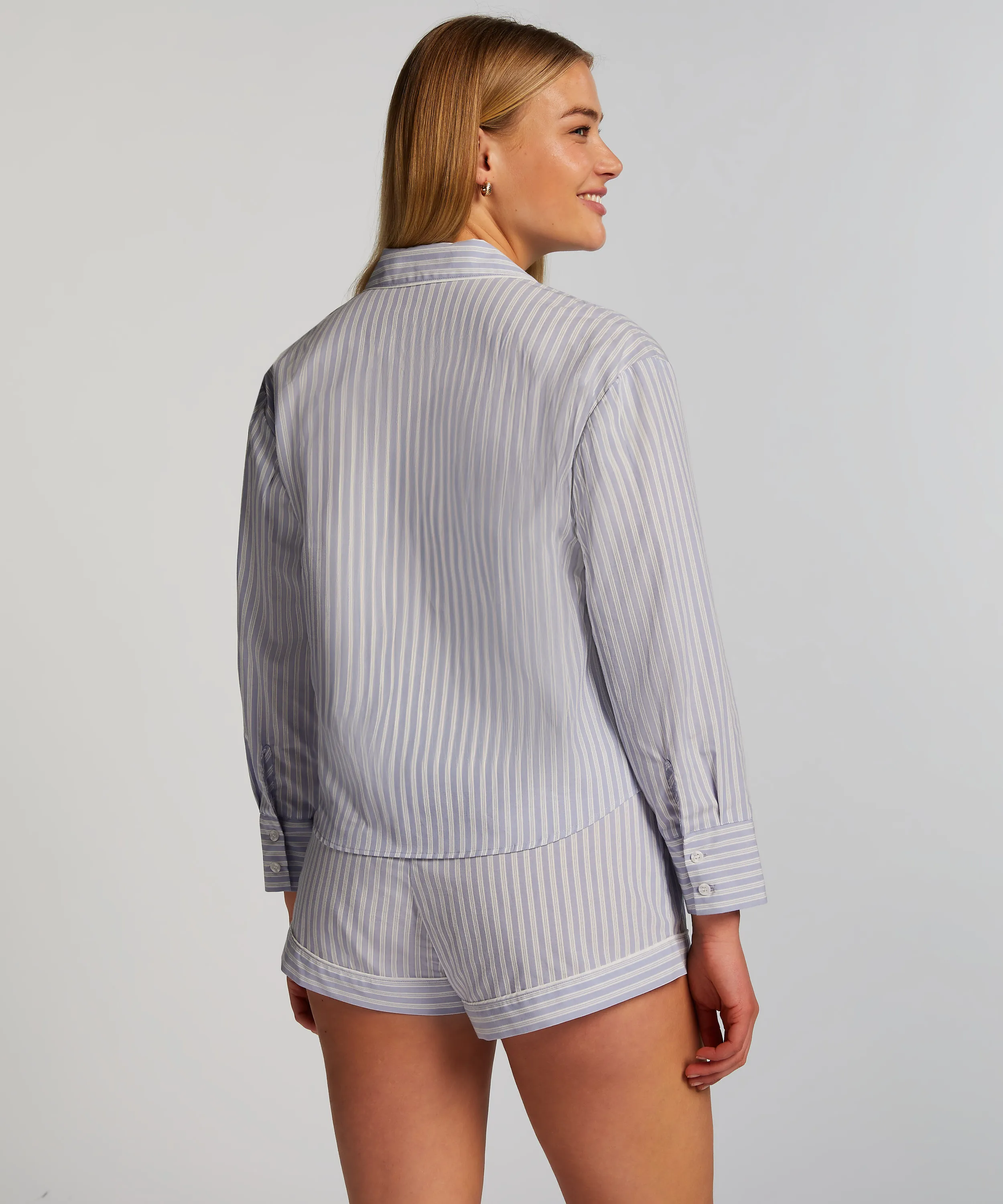 PANTAL&OACUTE;N CORTO DE ALGOD&OACUTE;N  AZUL