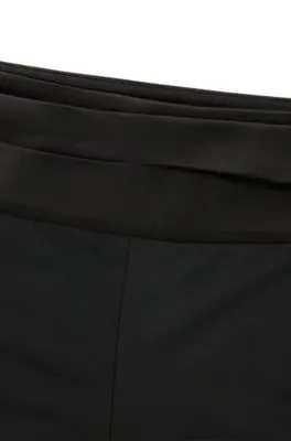 Pantalones formales regular fit con cintura tonal