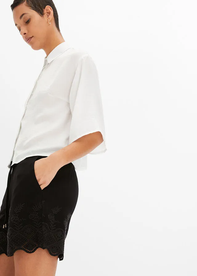Pantalón corto con encaje Negro