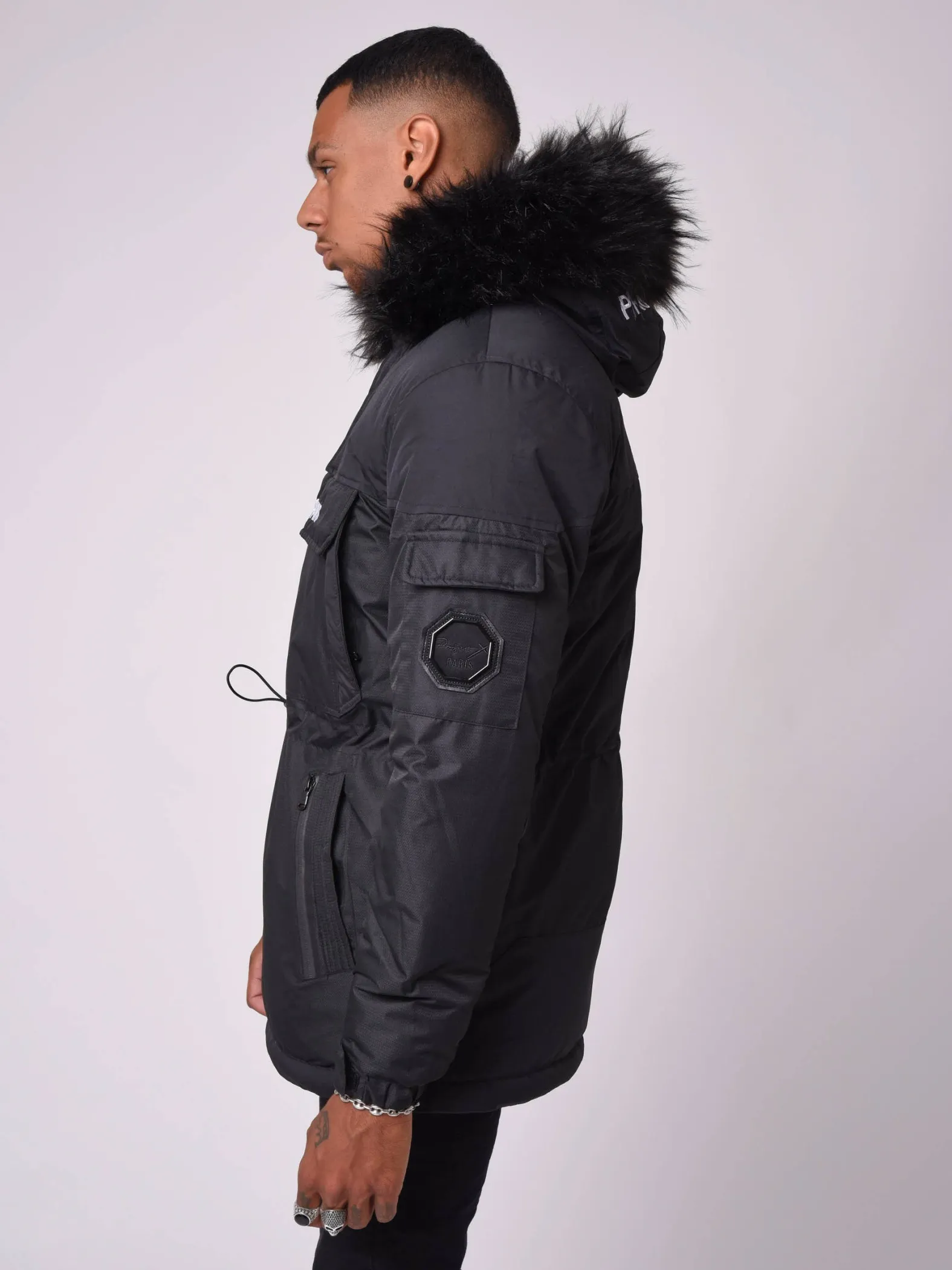 Parka bicolor, multibolsillos, con capucha y de quita y pon