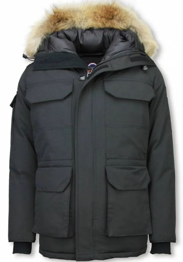 PARKAS HOMBRE  PARKA DE INVIERNO  MEDIA LUNA  CUELLO DE PIEL  EXPEDITION PARKA  NEGRO