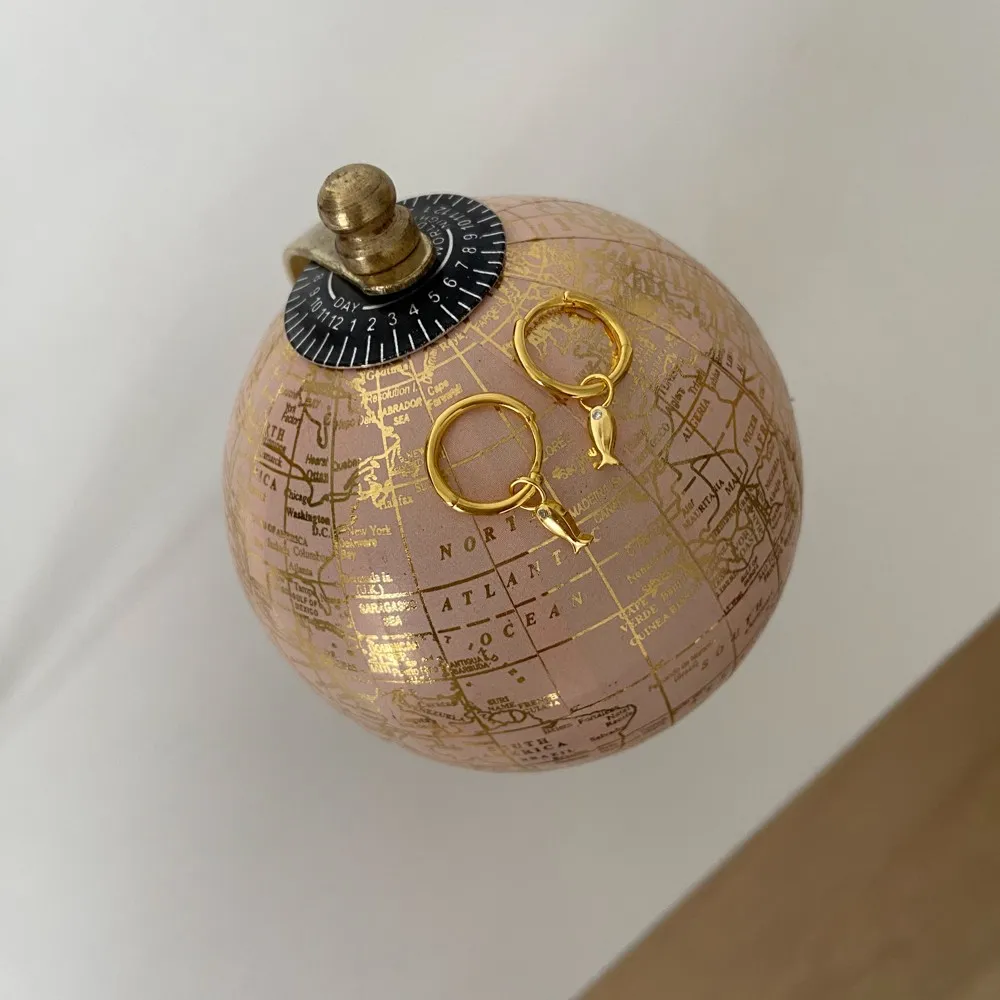 Pendiente Nemo Oro