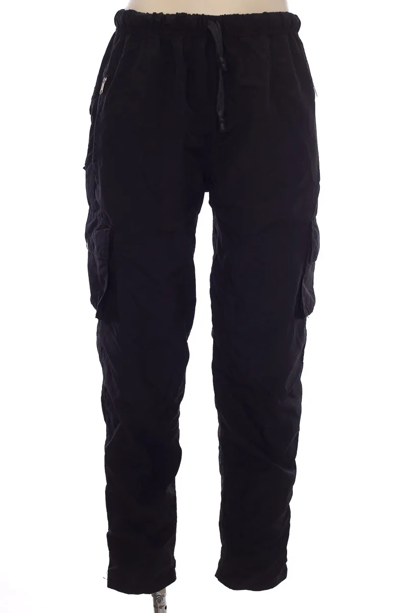 ROPA DEPORTIVA / SALIDA DE BAñO COLOR NEGRO  CLOSEANDO