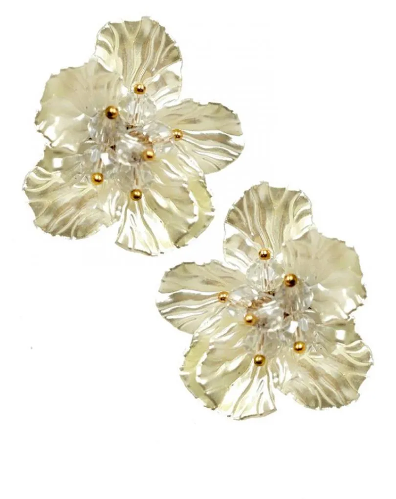 SOFISTICADOS PENDIENTES BLANCOS DE FLORES PARA BODAS