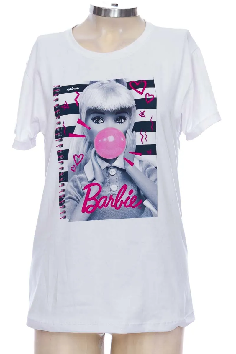 TOP / CAMISETA COLOR BLANCO  CLOSEANDO