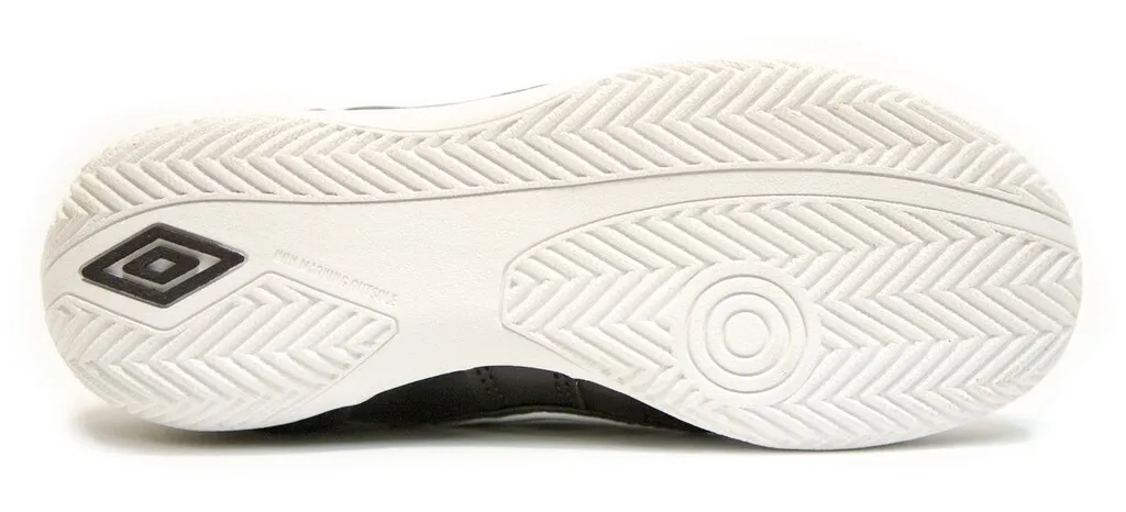 Umbro Speciali Eternal Club IC Junior Indoor Soccer Shoes Black / White