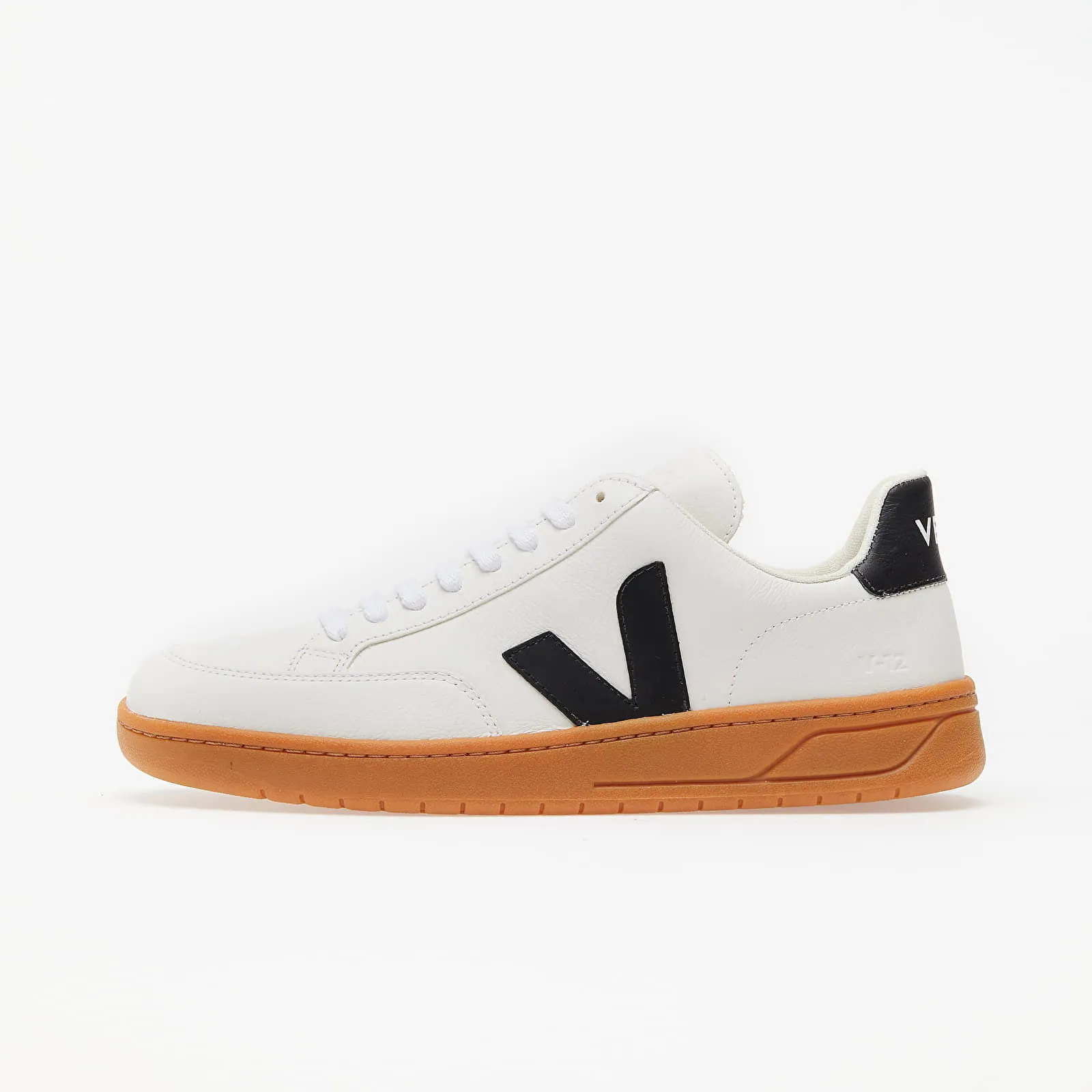 VEJA V12
