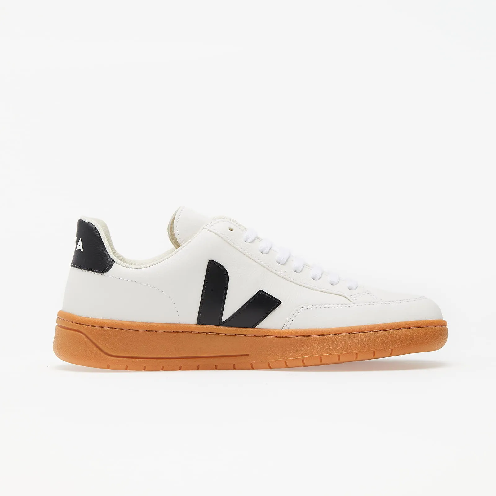 VEJA V12