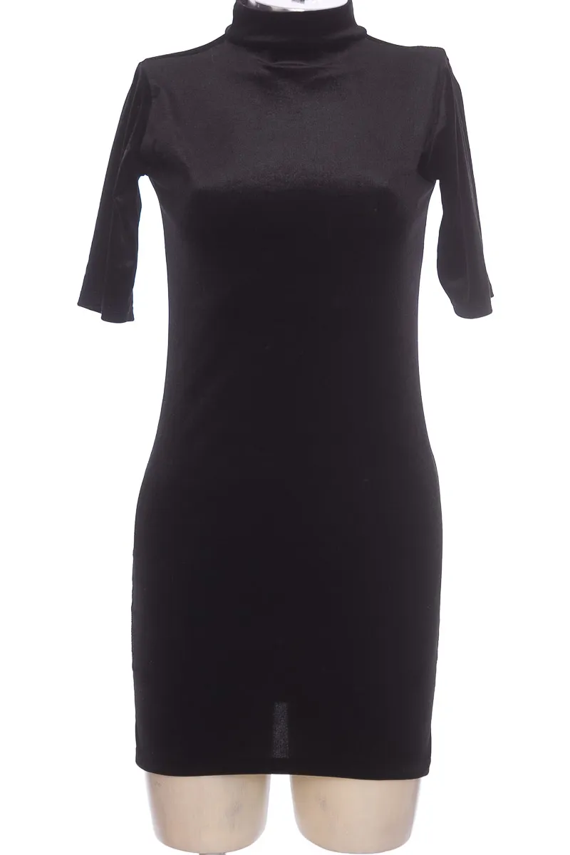 VESTIDO / ENTERIZO COLOR NEGRO  CLOSEANDO