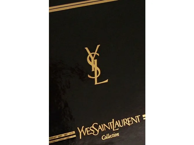 Yves Saint Laurent Aretes Dorado 
